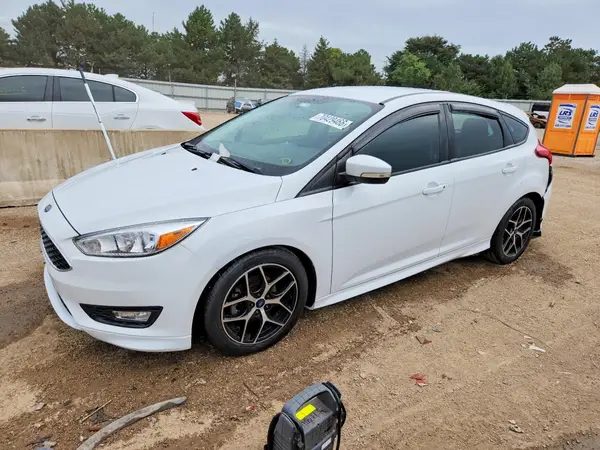 1FADP3K2XGL229121 — 2016 Ford Focus, Задняя часть (Rear End), фото до ремонта