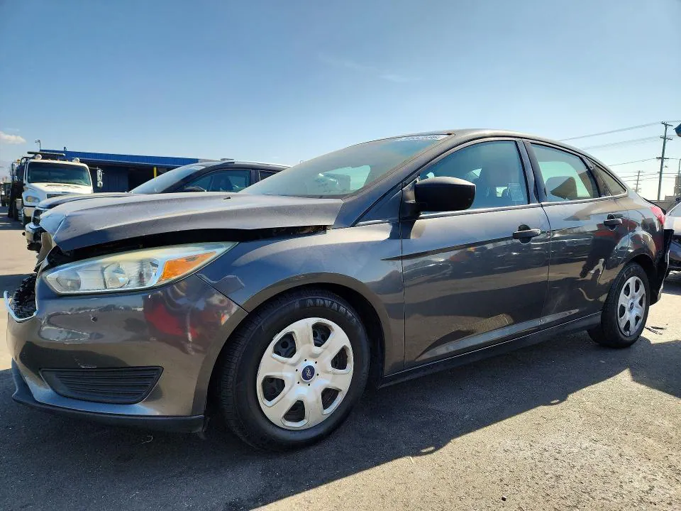 2016 FORD FOCUS VIN 1FADP3E21GL282303 фото 1