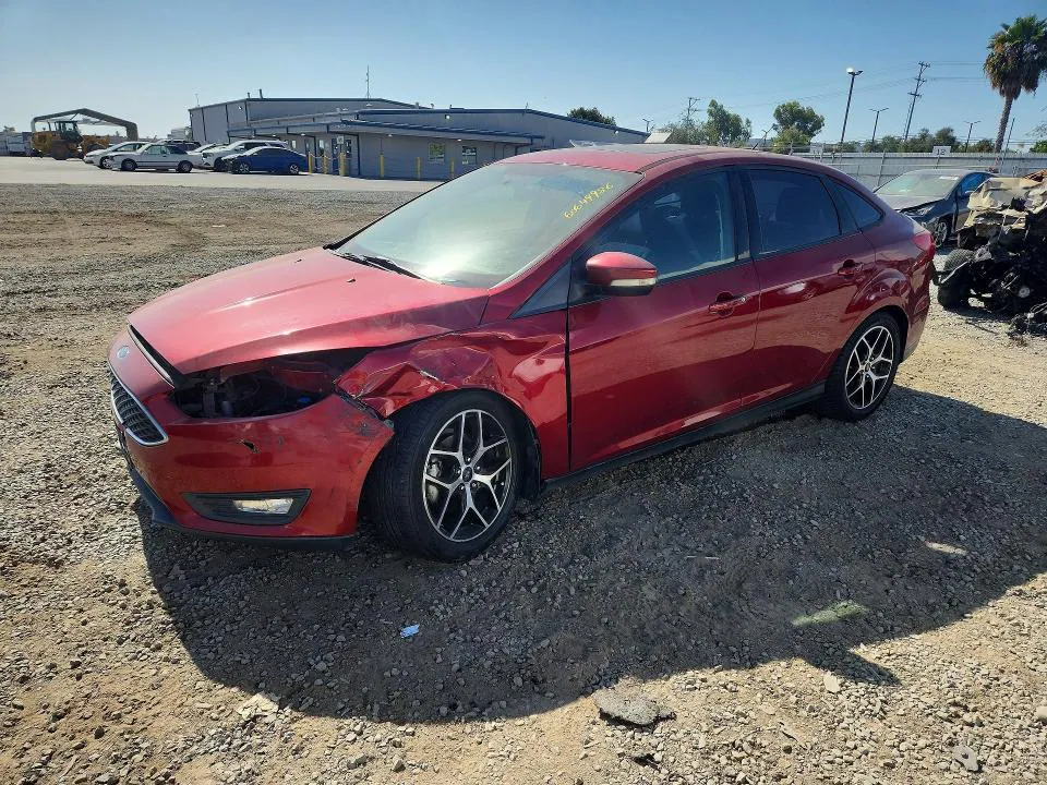 2017 Ford Focus VIN 1FADP3H23HL237084 фото 1
