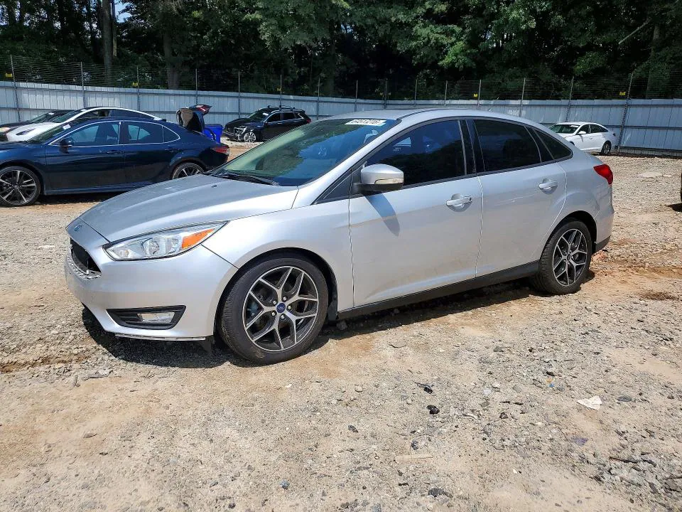 2017 FORD FOCUS VIN 1FADP3H29HL252172 фото 1