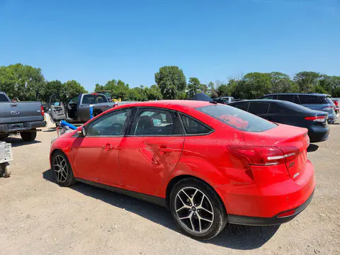 2017 Ford Focus VIN 1FADP3H23HL264429 фото 2