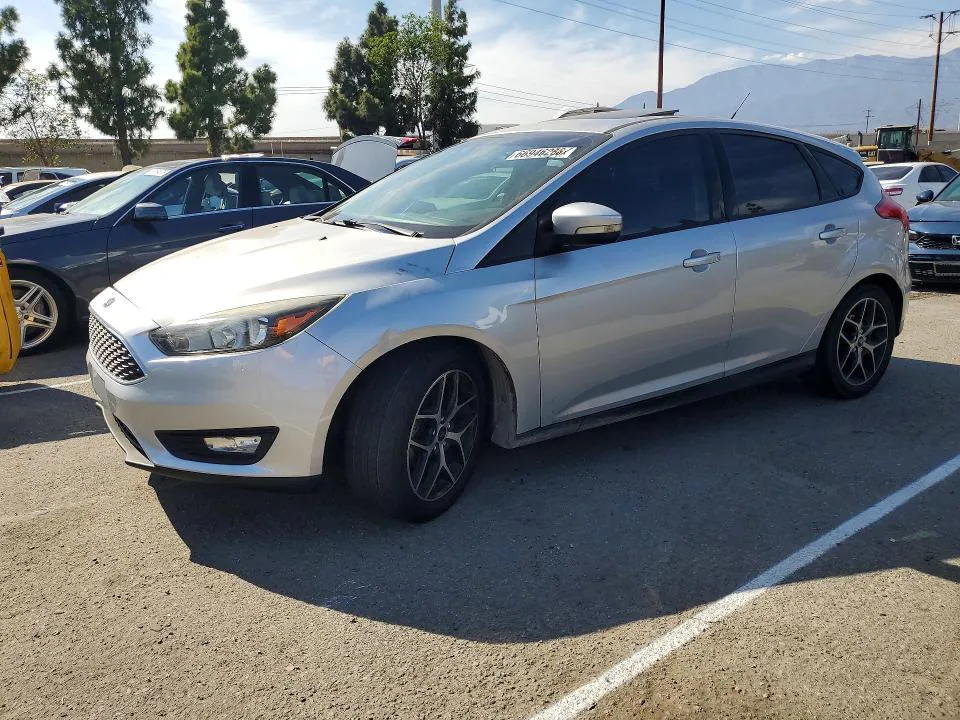 2017 Ford Focus VIN 1FADP3M21HL290419 фото 1