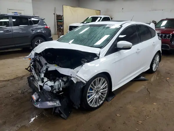 WF0DP3THXH4120874 — 2017 Ford Focus, Передняя часть (Front End), фото до ремонта