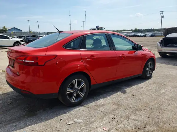 1FADP3FE9HL213627 — 2017 Ford Focus, фото 3 с аукциона Copart, Передняя часть