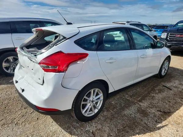 1FADP3K27HL262823 — 2017 Ford Focus, фото 3 с аукциона Copart 06.10.2026, Задняя часть