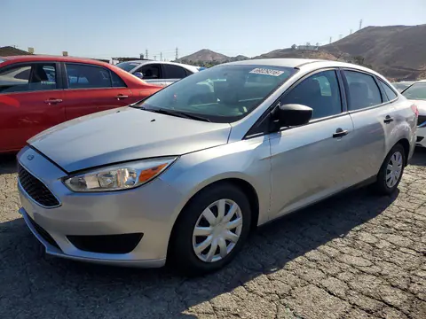 2017 Ford Focus VIN 1FADP3E26HL343940 фото 1