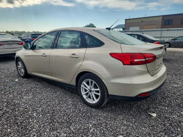 1FADP3F24HL295790 — 2017 Ford Focus, фото 2 с аукциона Copart 13.10.2026, Град