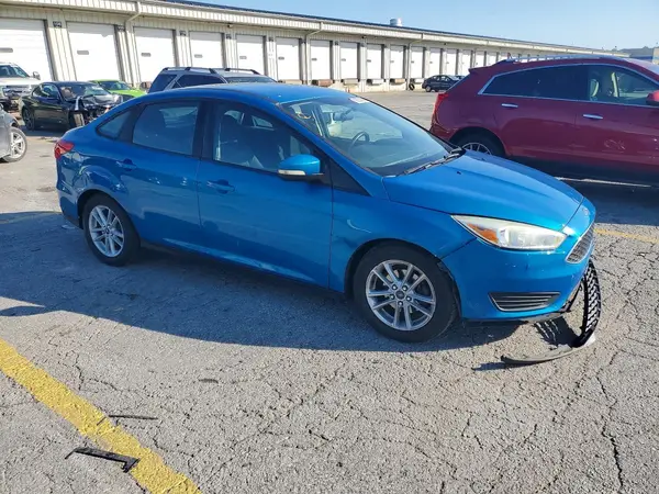 1FADP3F2XHL236856 — 2017 Ford Focus, фото 4 с аукциона Copart 08.10.2026, Передняя часть