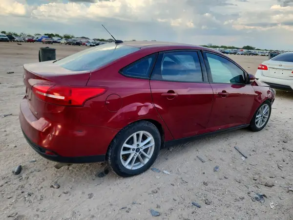 1FADP3F23HL347667 — 2017 Ford Focus, фото 3 с аукциона Copart 08.10.2026, Передняя часть