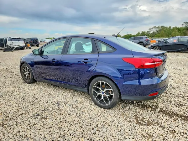 1FADP3H29HL213274 — 2017 Ford Focus, фото 2 с аукциона Copart 02.10.2026, Мелкие вмятины и царапины