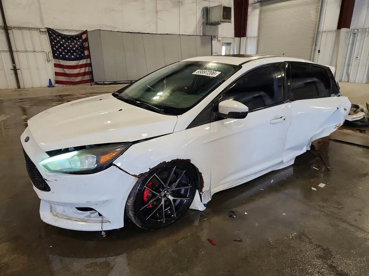 1FADP3L96HL214774 Ford Focus 2017 — повреждение Боковая часть, фото до ремонта