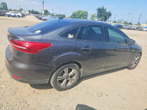 2017 Ford Focus VIN 1FADP3FE5HL306919 фото 3