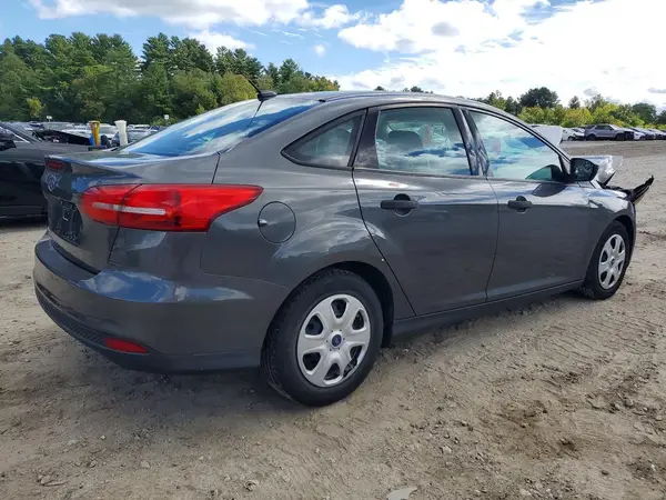 1FADP3E23HL316565 — 2017 Ford Focus, фото 3 с аукциона Copart 12.10.2026, Передняя часть
