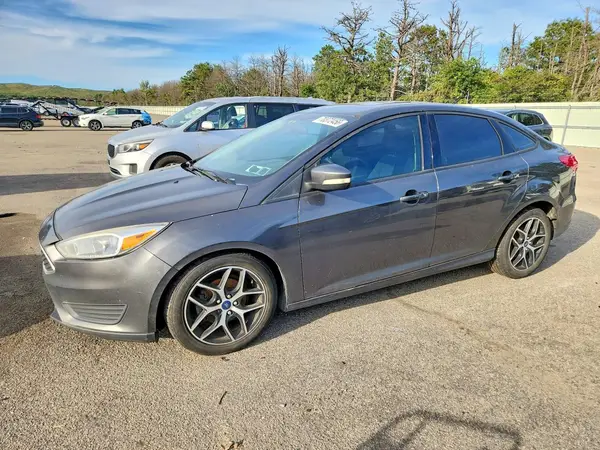 1FADP3E21HL261940 — 2017 Ford Focus, Мелкие вмятины и царапины (Minor Dent/Scratches), фото до ремонта