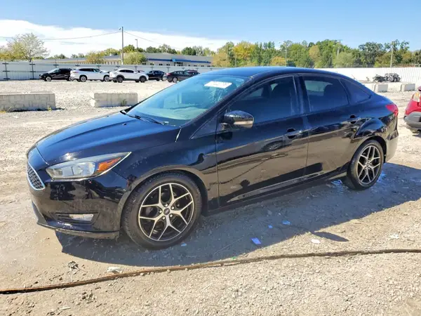 1FADP3H29HL302858 — 2017 Ford Focus, Боковая часть (Side), фото до ремонта