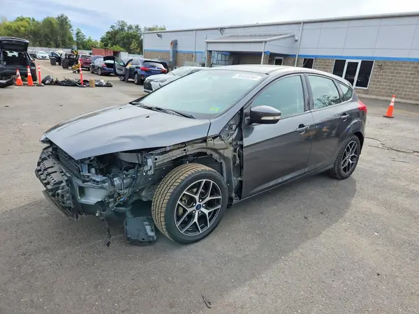 1FADP3M28HL207570 — 2017 Ford Focus, Передняя часть (Front End), фото до ремонта