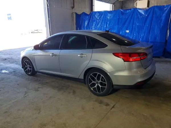 1FADP3H29HL204297 — 2017 Ford Focus, фото 2 с аукциона Copart 28.09.2026, Боковая часть