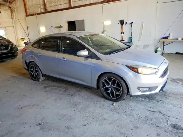 1FADP3H29HL204297 — 2017 Ford Focus, фото 4 с аукциона Copart 28.09.2026, Боковая часть