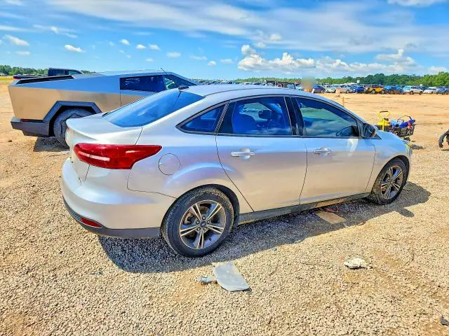 1FADP3FE7JL255932 — 2018 Ford Focus, фото 3 с аукциона Copart 06.10.2026, Боковая часть