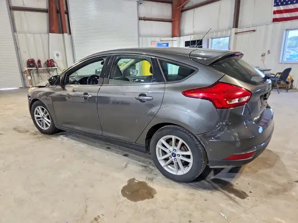 1FADP3K20JL213758 — 2018 Ford Focus, фото 2 с аукциона Copart, Передняя часть