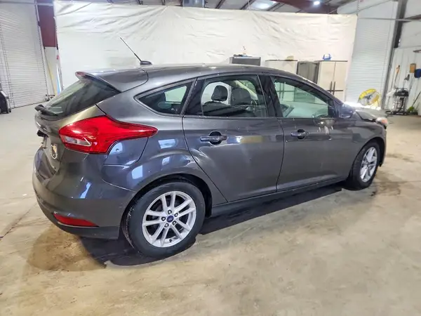 1FADP3K20JL213758 — 2018 Ford Focus, фото 3 с аукциона Copart, Передняя часть