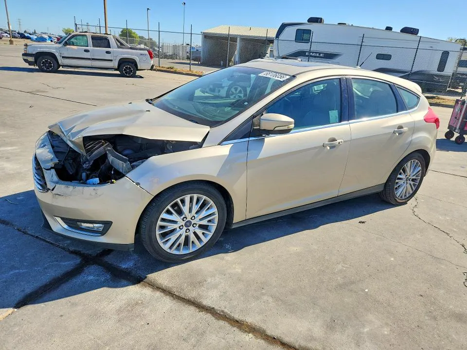 2018 Ford Focus VIN 1FADP3N28JL253338 фото 1