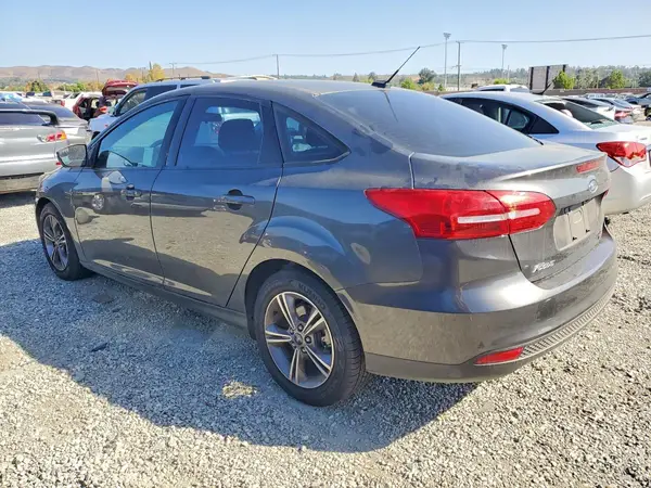 1FADP3FE9JL241160 — 2018 Ford Focus, фото 2 с аукциона Copart 14.10.2026, Механические повреждения