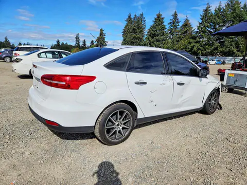 2018 Ford Focus VIN 1FADP3E27JL313903 фото 3