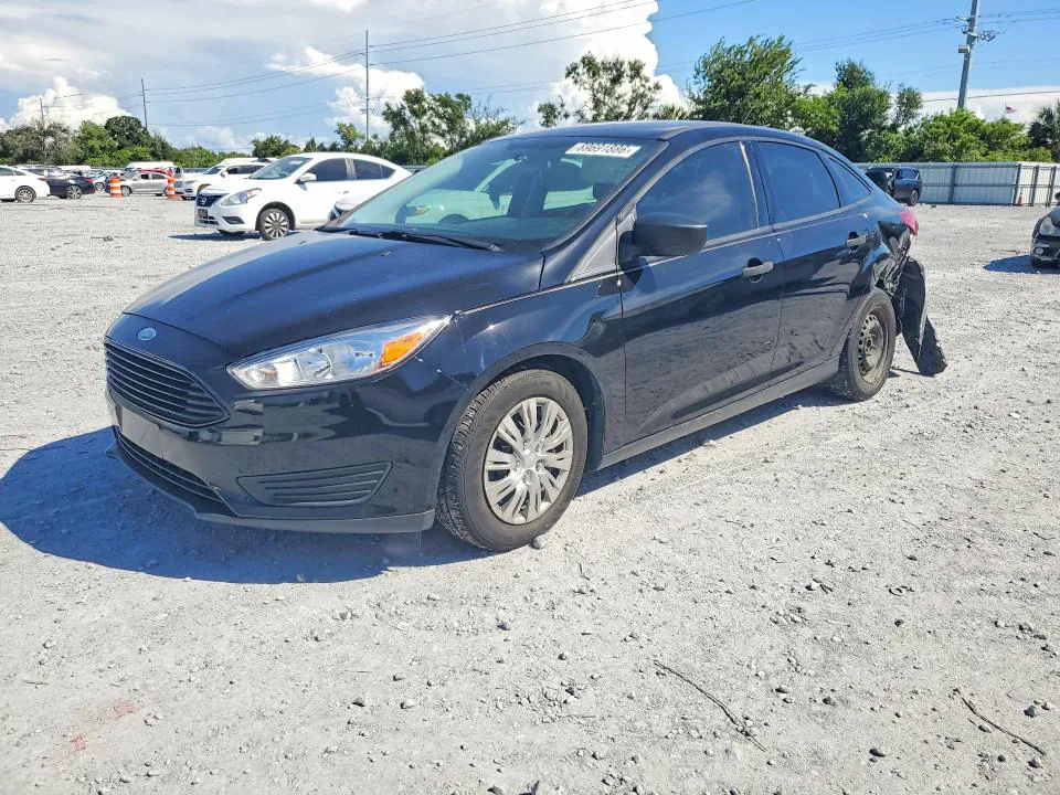 2018 FORD FOCUS VIN 1FADP3E2XJL243152 фото 1