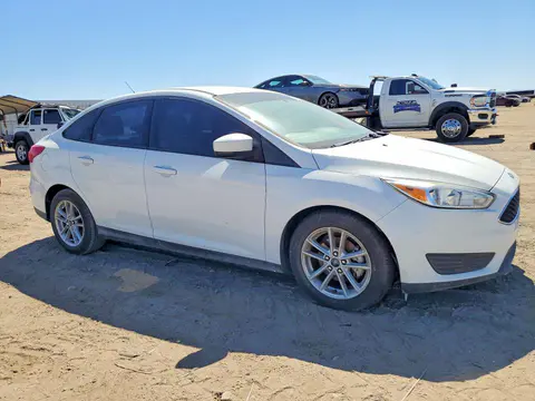 2018 Ford Focus VIN 1FADP3FE3JL304284 фото 4