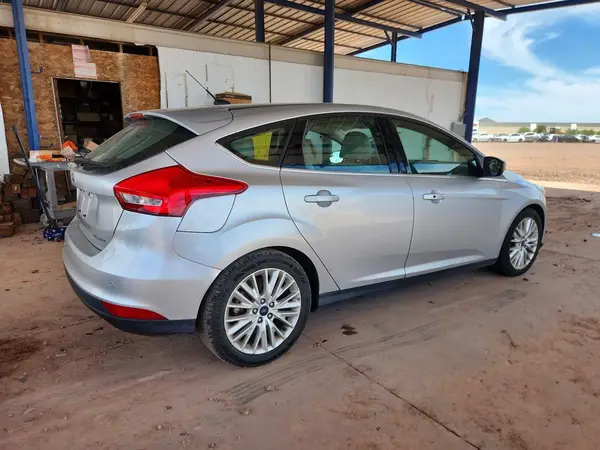 1FADP3N2XJL252238 — 2018 Ford Focus, фото 3 с аукциона Copart 29.09.2026, Передняя часть