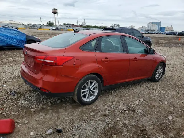 1FADP3F28JL257078 — 2018 Ford Focus, фото 3 с аукциона Copart, Передняя часть