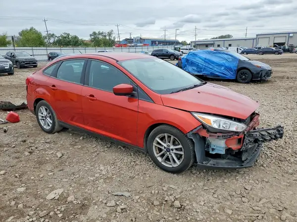 1FADP3F28JL257078 — 2018 Ford Focus, фото 4 с аукциона Copart, Передняя часть