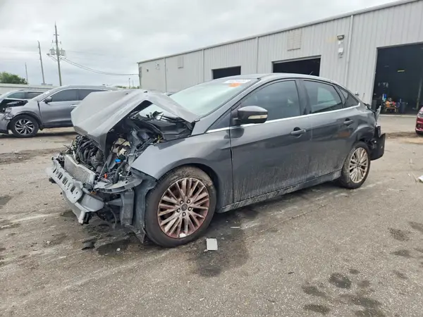 1FADP3J2XJL225742 — 2018 Ford Focus, Передняя часть (Front End), фото до ремонта