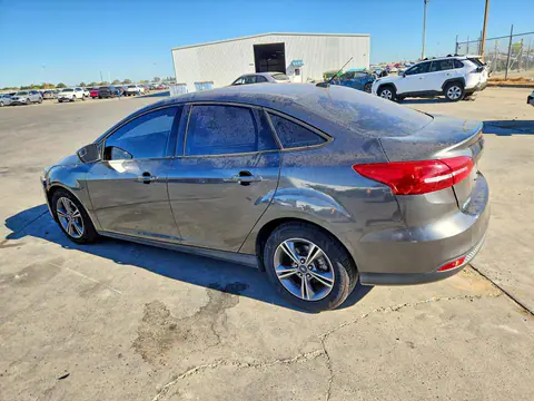 2018 Ford Focus VIN 1FADP3FE2JL288059 фото 2