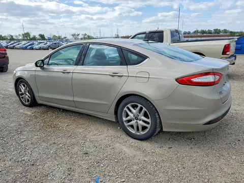 3FA6P0H72FR167935 — 2015 Ford Fusion, Град, фото до ремонта