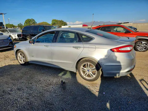 2015 Ford Fusion VIN 3FA6P0SU2FR253390 фото 2