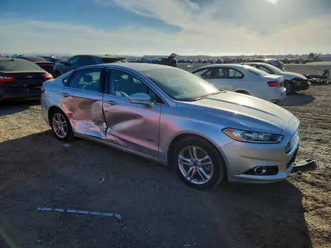 2015 Ford Fusion VIN 3FA6P0SU2FR253390 фото 4