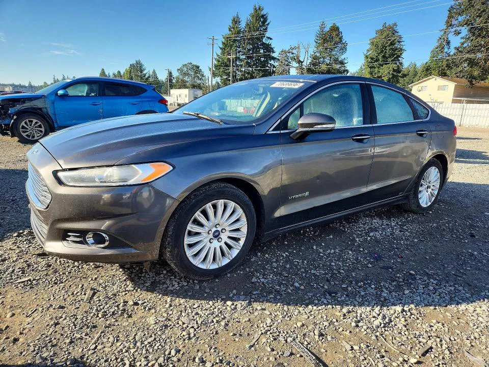 2015 Ford Fusion VIN 3FA6P0LU8FR106103 фото 1