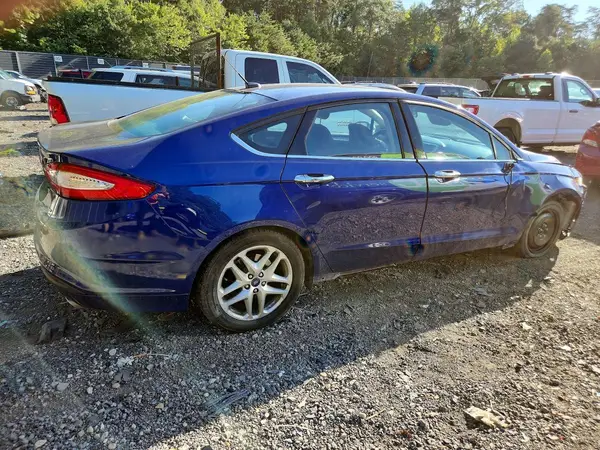 3FA6P0H72GR140901 — 2016 Ford Fusion, фото 3 с аукциона Copart, Передняя часть