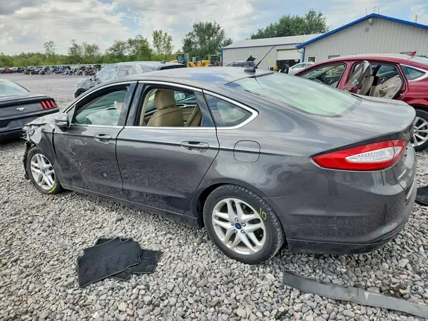 3FA6P0HD8GR332488 — 2016 Ford Fusion, фото 2 с аукциона Copart, Передняя часть
