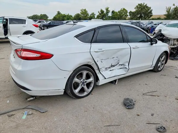 3FA6P0G73GR102238 — 2016 Ford Fusion, фото 3 с аукциона Copart 13.10.2026, Передняя часть