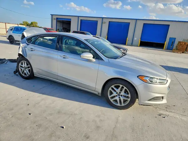 3FA6P0HD5GR388324 — 2016 Ford Fusion, фото 4 с аукциона Copart, Задняя часть