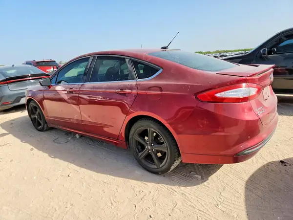 3FA6P0HD5GR113732 — 2016 Ford Fusion, фото 2 с аукциона Copart 03.10.2026, Мелкие вмятины и царапины