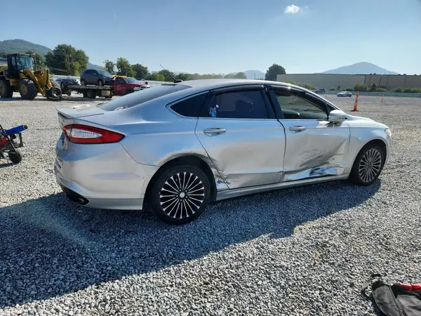 3FA6P0K96GR151636 — 2016 Ford Fusion, фото 3 с аукциона Copart, Боковая часть