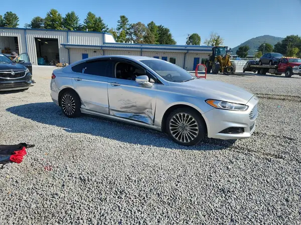 3FA6P0K96GR151636 — 2016 Ford Fusion, фото 4 с аукциона Copart, Боковая часть