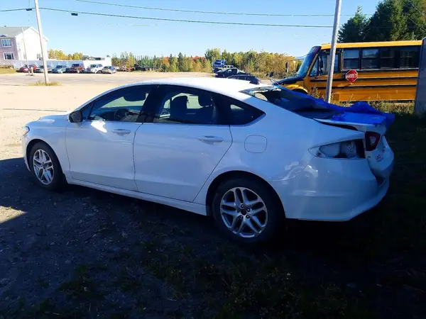 3FA6P0H75GR371534 — 2016 Ford Fusion, фото 2 с аукциона Copart 13.10.2026, Задняя часть