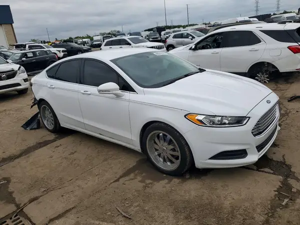 1FA6P0H77G5117889 — 2016 Ford Fusion, фото 4 с аукциона Copart 25.09.2026, Задняя часть