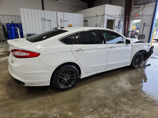 3FA6P0K99GR277778 — 2016 Ford Fusion, фото 3 с аукциона Copart, Передняя часть