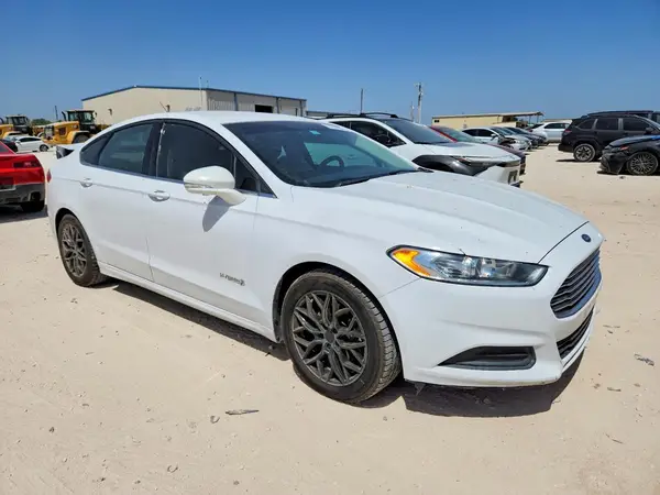 3FA6P0LU2GR397845 — 2016 Ford Fusion, фото 4 с аукциона Copart, Задняя часть